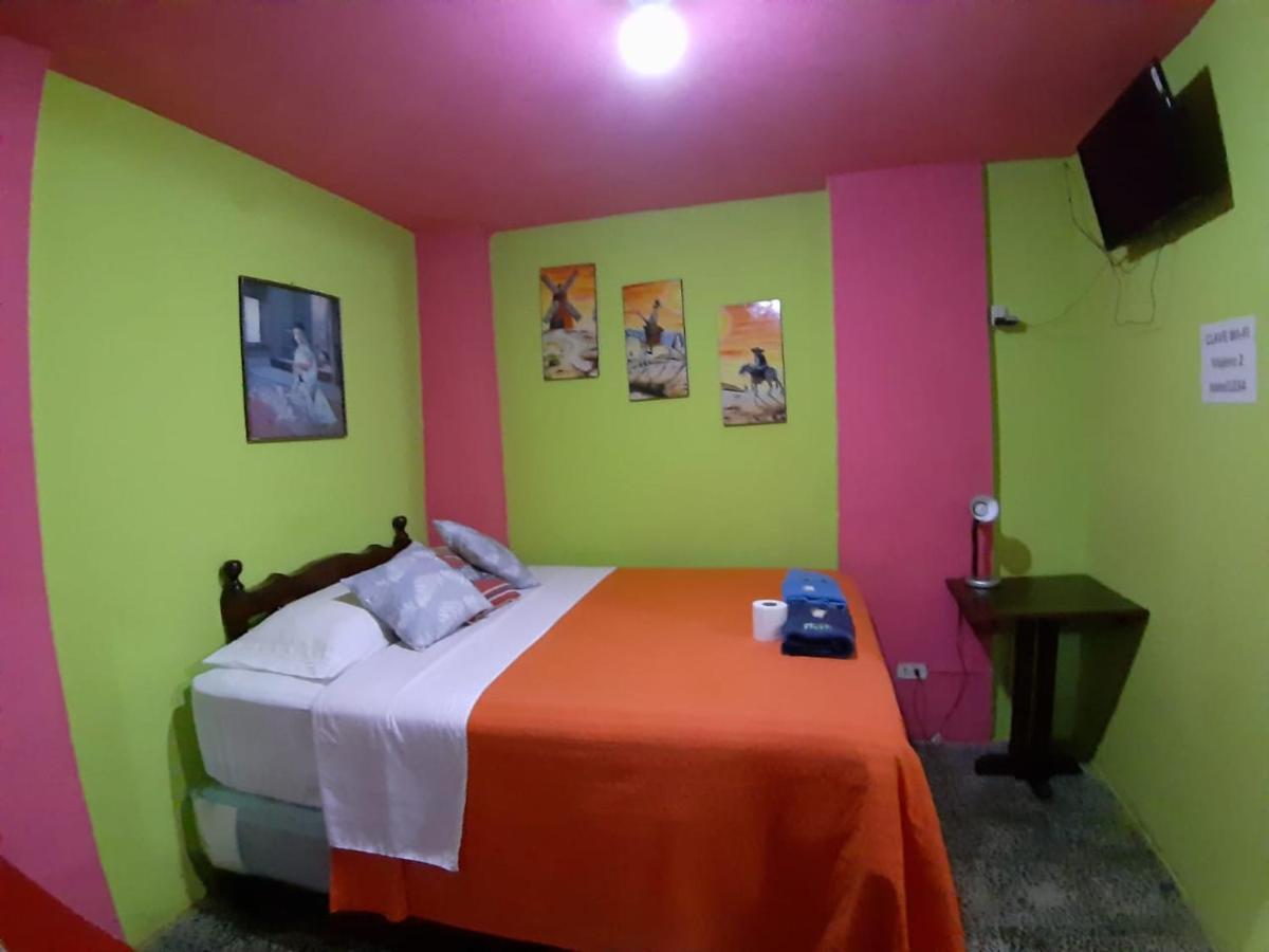 Hotel Casa Del Viajero Quetzaltenango Exterior foto