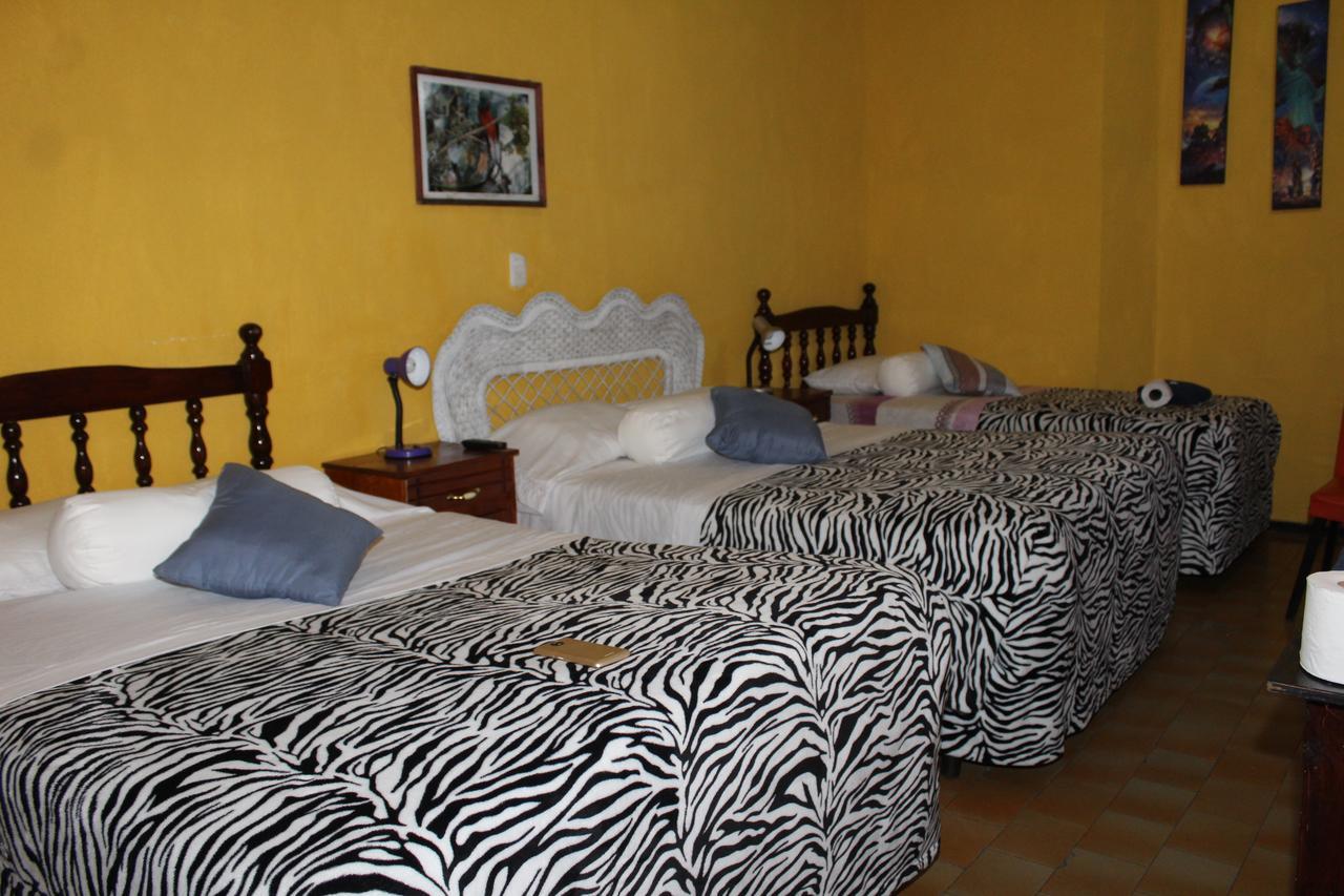 Hotel Casa Del Viajero Quetzaltenango Exterior foto